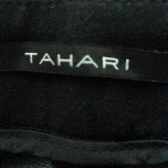 TAHARI relaxed fit Navy Blue dress pants with front pockets. Office Wear size 4 - Picture 9 of 13